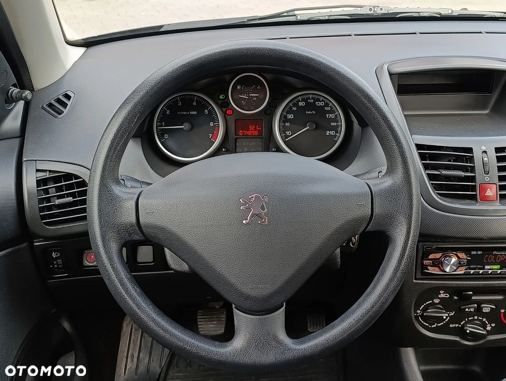 Peugeot 206 plus - 19