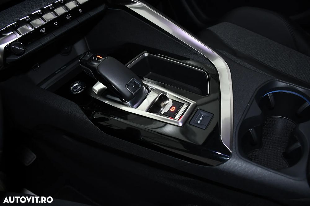 Peugeot 3008 PureTech 130 Stop & Start GPF EAT8 Allure - 20