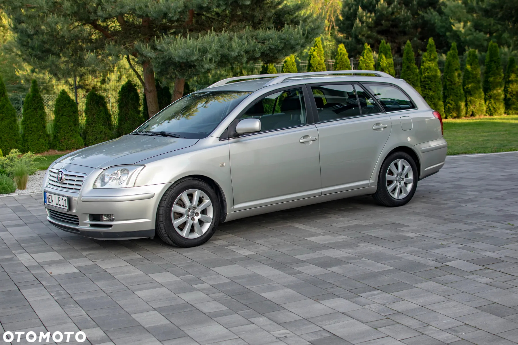 Toyota Avensis - 2
