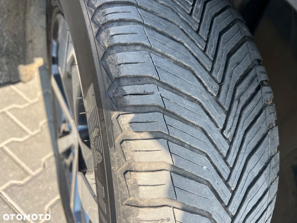 Peugeot 3008 PureTech 130 Stop & Start GPF EAT8 Allure Business-Paket - 17