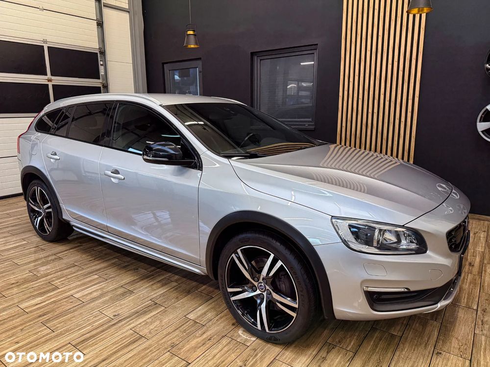 Volvo V60 Cross Country - 5