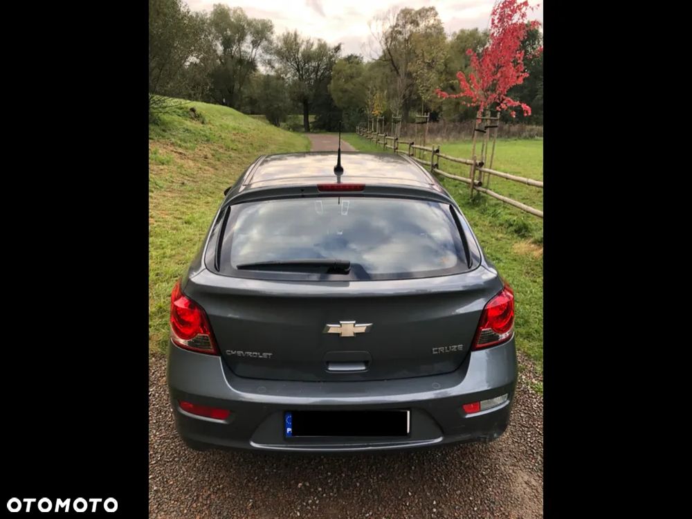 Chevrolet Cruze 1.8 LT - 11