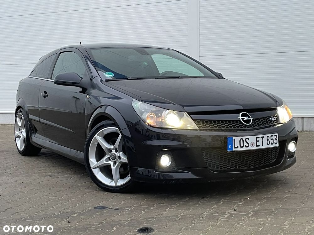 Opel Astra OPC - 2