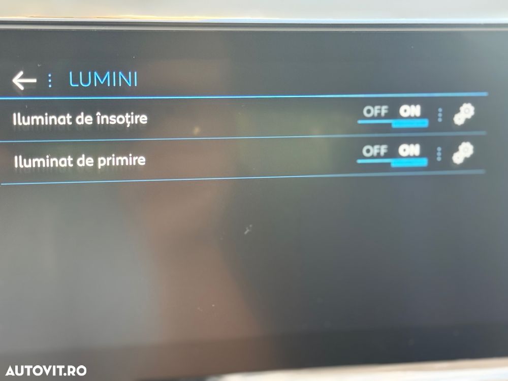 Peugeot 3008 1.2 PureTech 130 EAT8 Active Pack - 20