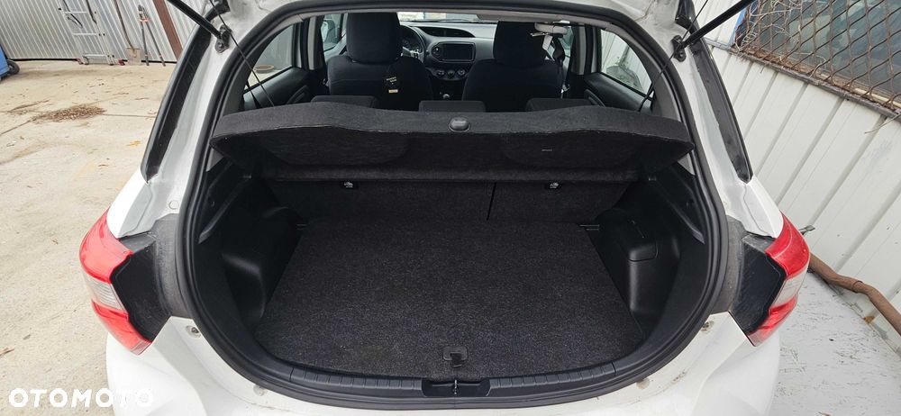 Toyota Yaris - 9