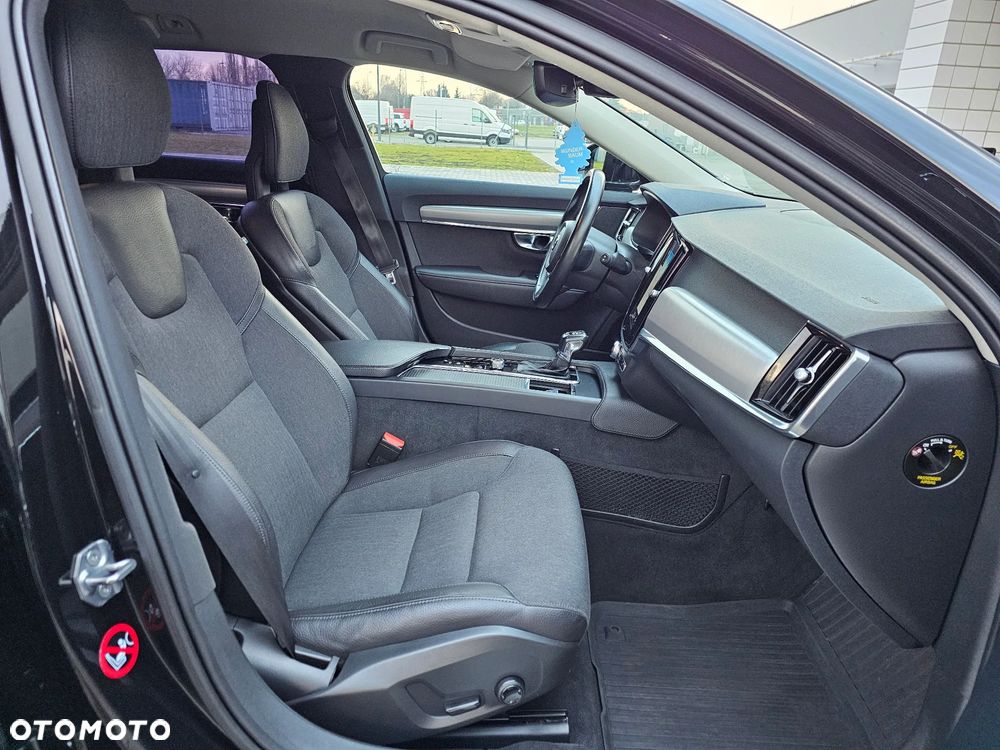 Volvo V90 D4 AWD Geartronic Momentum - 25