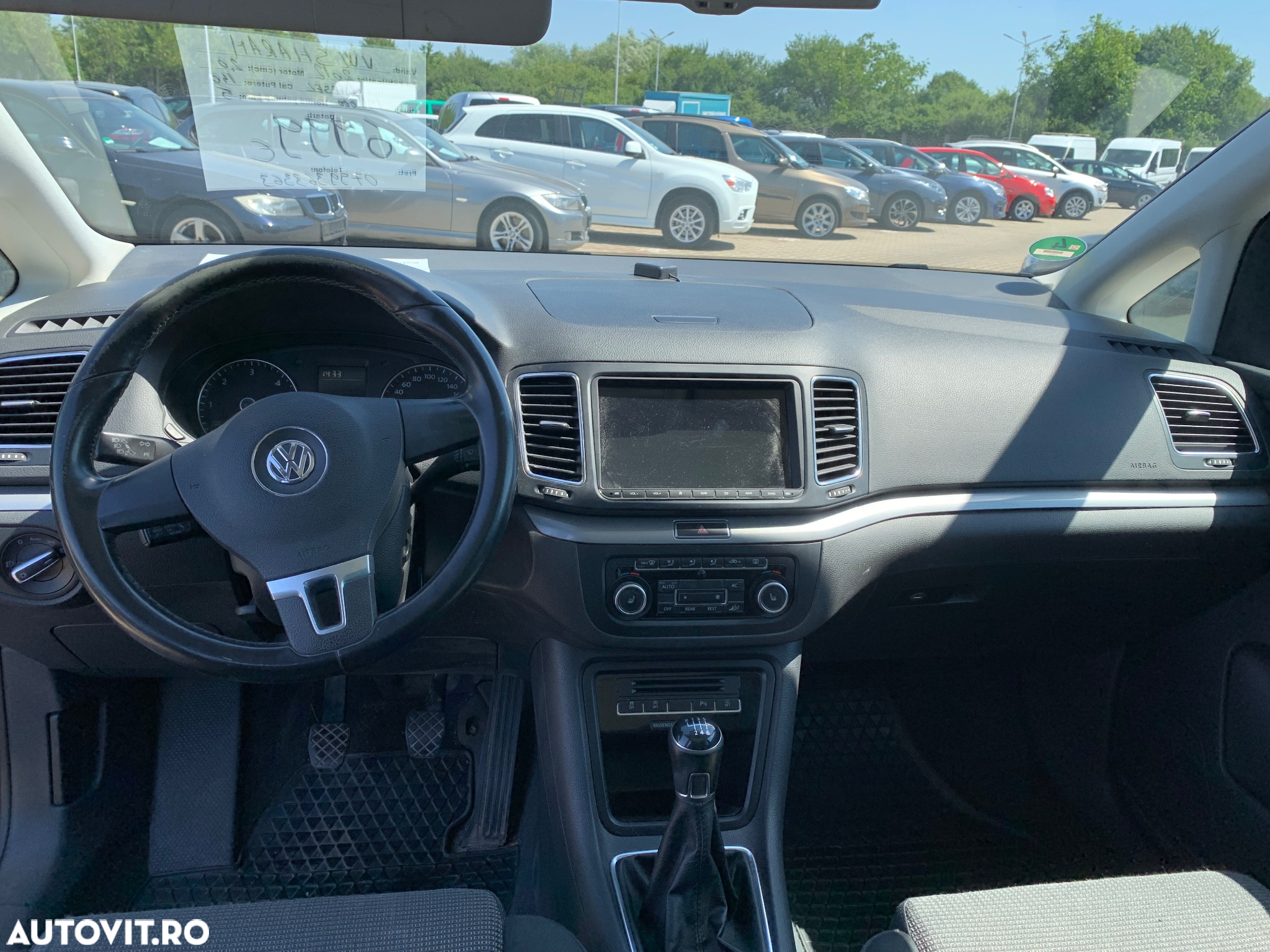 Volkswagen Sharan 2.0 TDI BlueMotion Technology Comfortline - 10