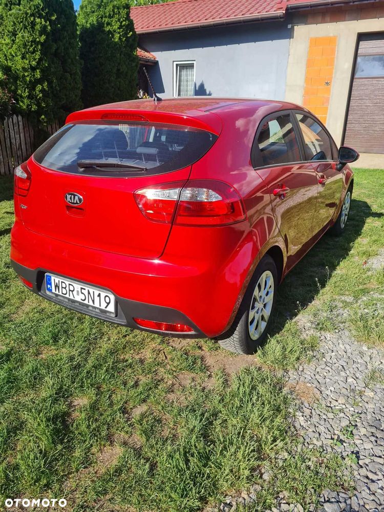 Kia Rio - 2