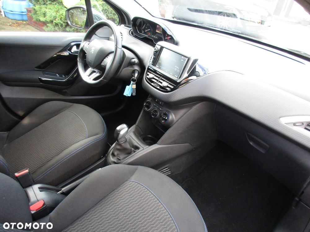 Peugeot 208 PureTech 82 Start & Stop Style - 16