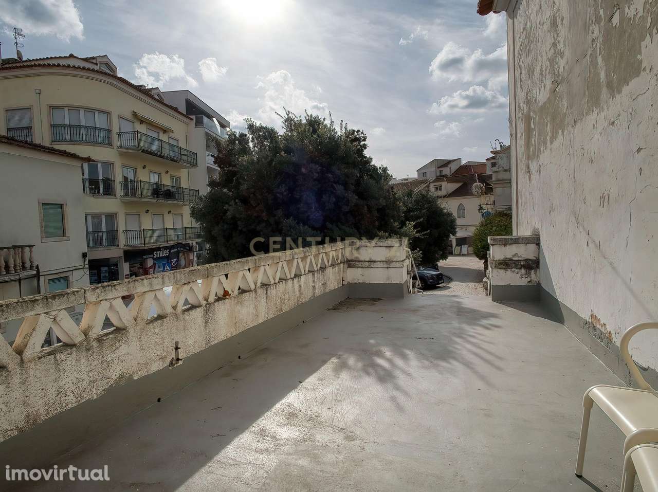 Prédio Histórico em São Martinho do Porto | T5 + Lojas | Potencial de - Grande imagem: 4/33
