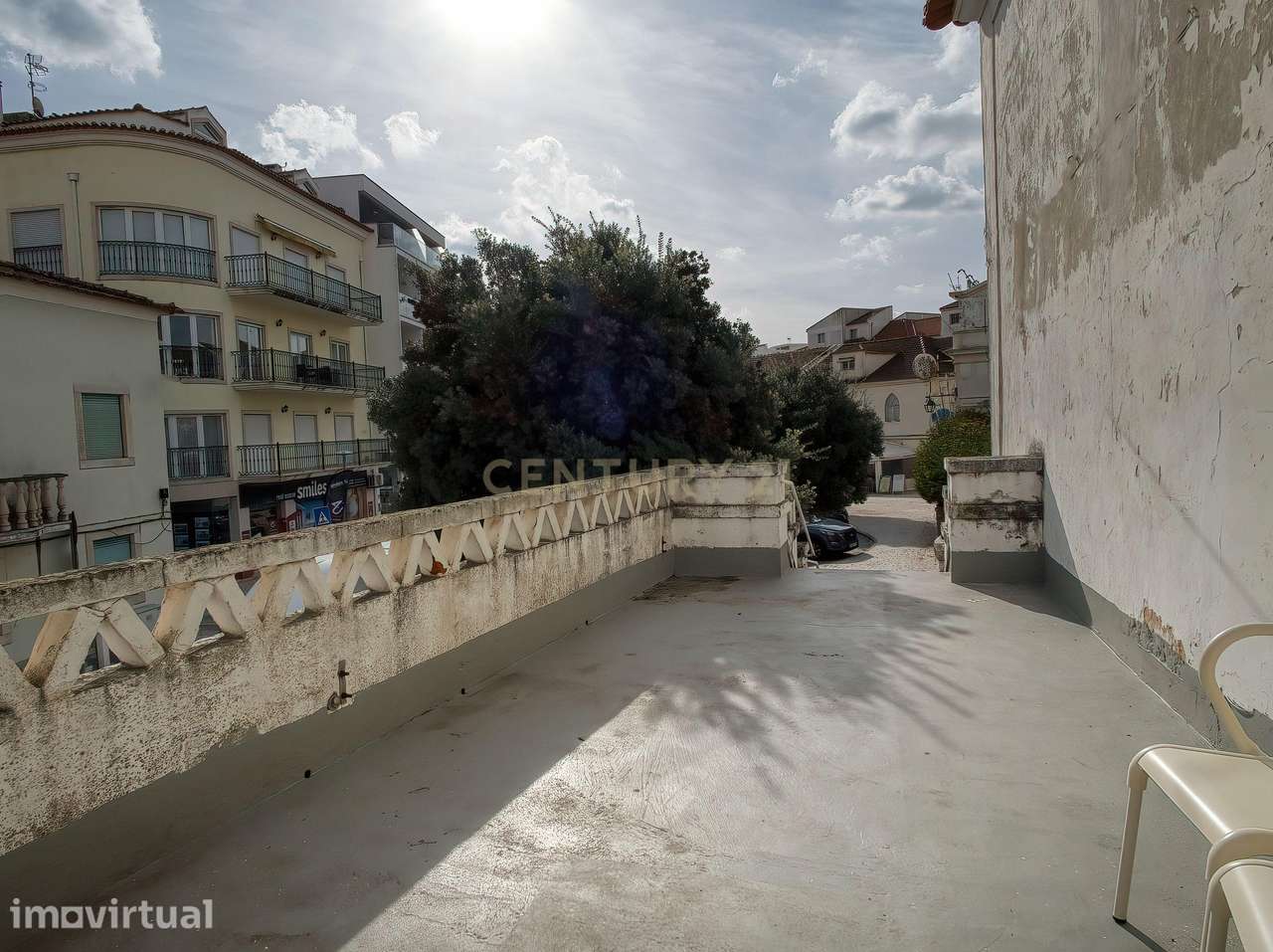Prédio Histórico em São Martinho do Porto | T5 + Lojas | Potencial de - Grande imagem: 4/33
