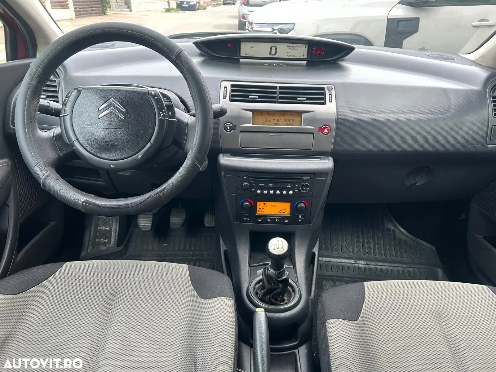 Citroën C4 1.6 HDI 16V FAP SX - 5