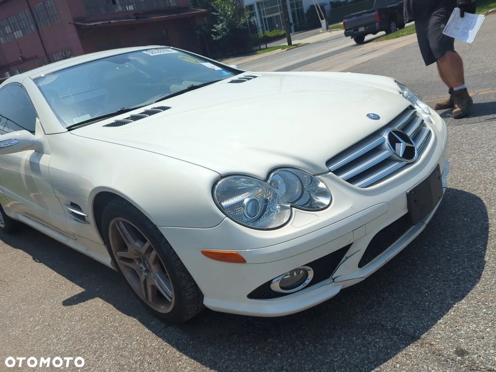 Mercedes-Benz SL - 1