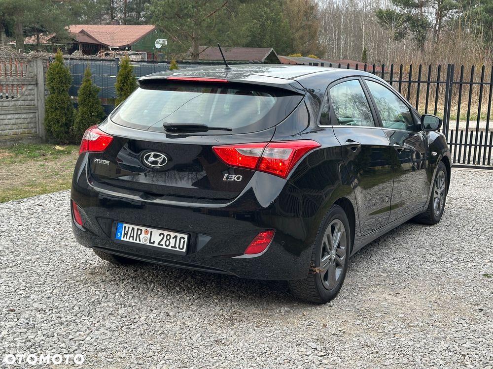 Hyundai i30 1.4 Passion Plus - 27