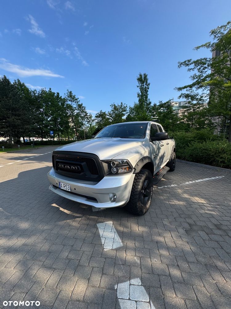 Dodge RAM 5.7 4x4 - 1