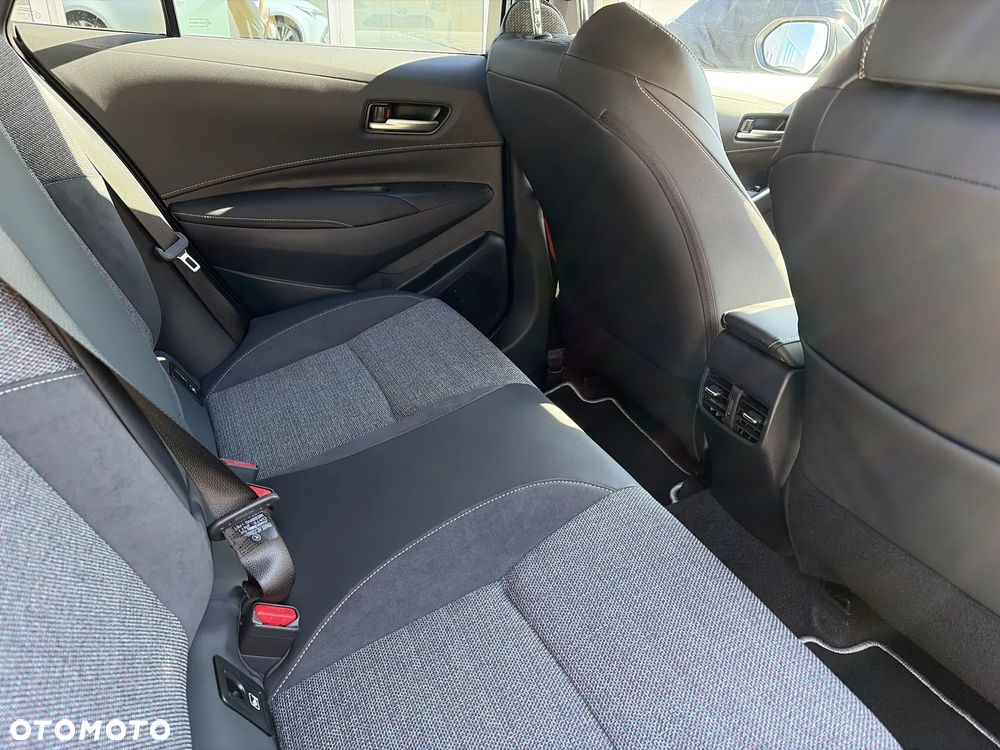 Toyota Corolla 2.0 Hybrid Style - 10