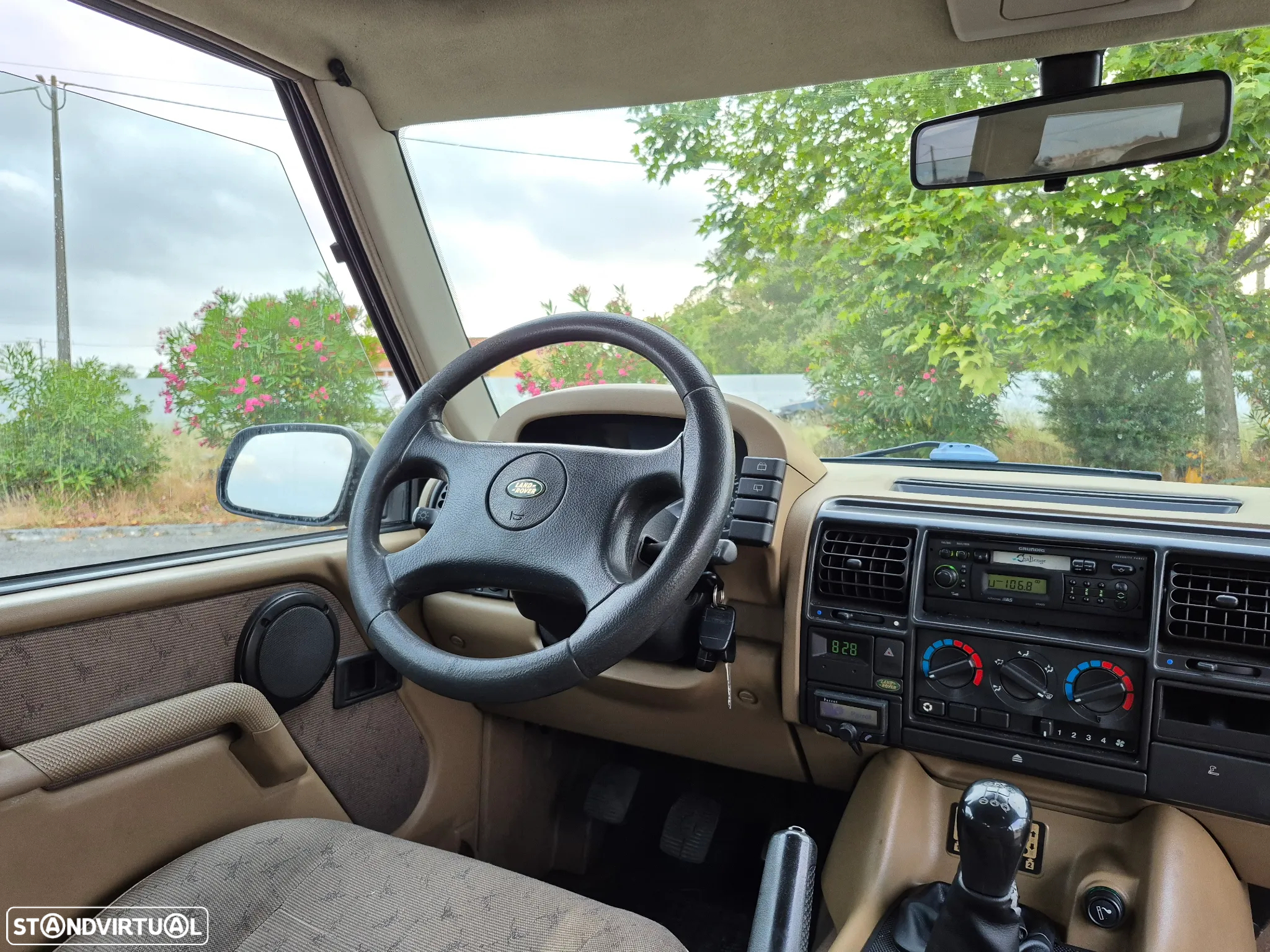 Land Rover Discovery 2.5 TDi - 16