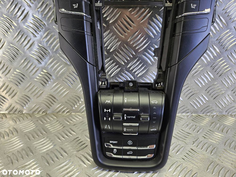 PORSCHE CAYENNE II 10-17R PANEL STEROWANIA MMI RAMKA TUNELU OSLONA WYBIERAKA PNEUMATYKA CZARNY 7P5864785A F - 3