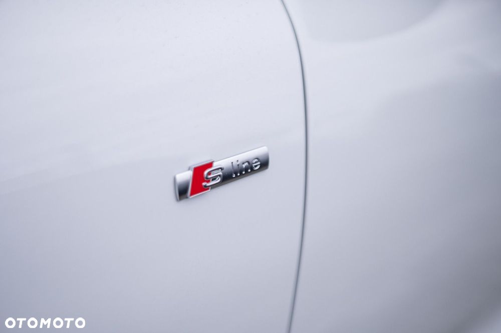 Audi A6 Sportback e-tron - 6