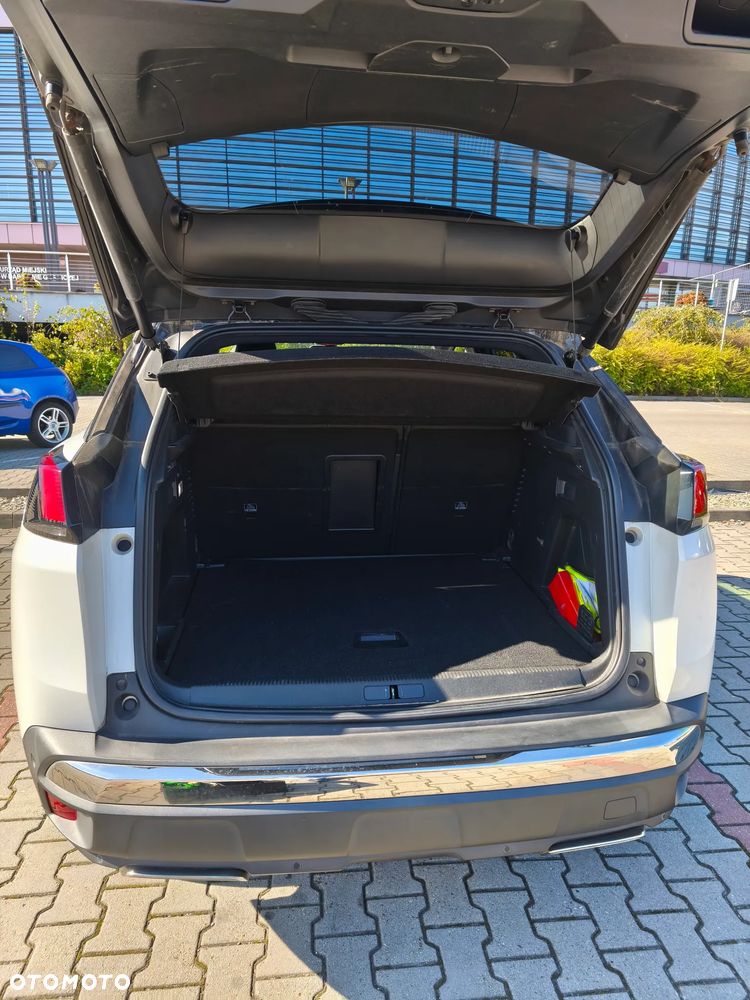 Peugeot 3008 1.2 PureTech Active S&S EAT6 - 17