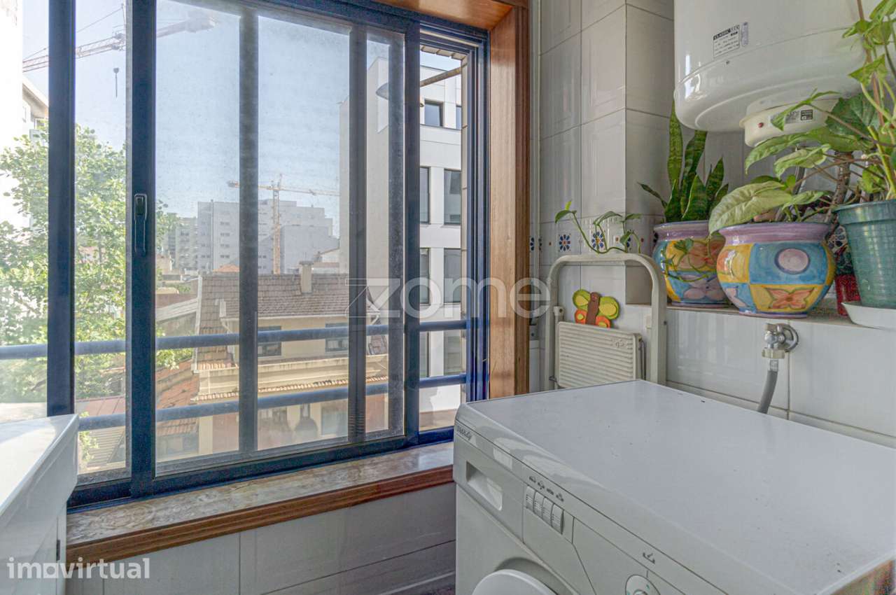 Apartamento T3 com suíte e excelentes áreas no coração de Matosinho... - Grande imagem: 5/37
