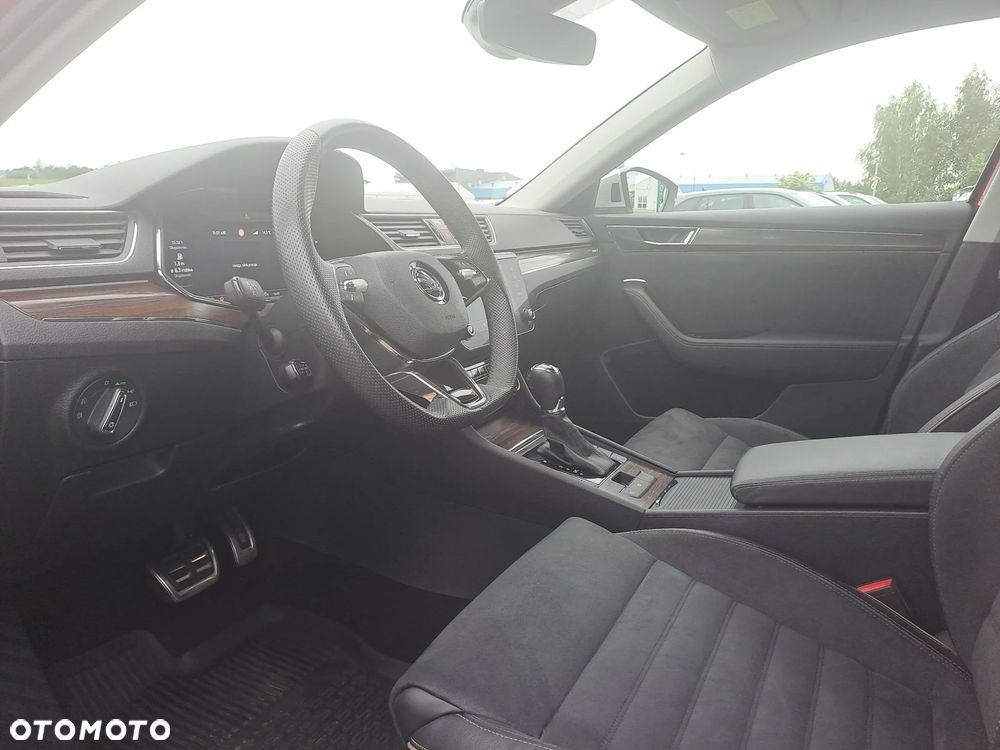 Skoda Superb 2.0 TDI SCR 4x4 Scout DSG - 25