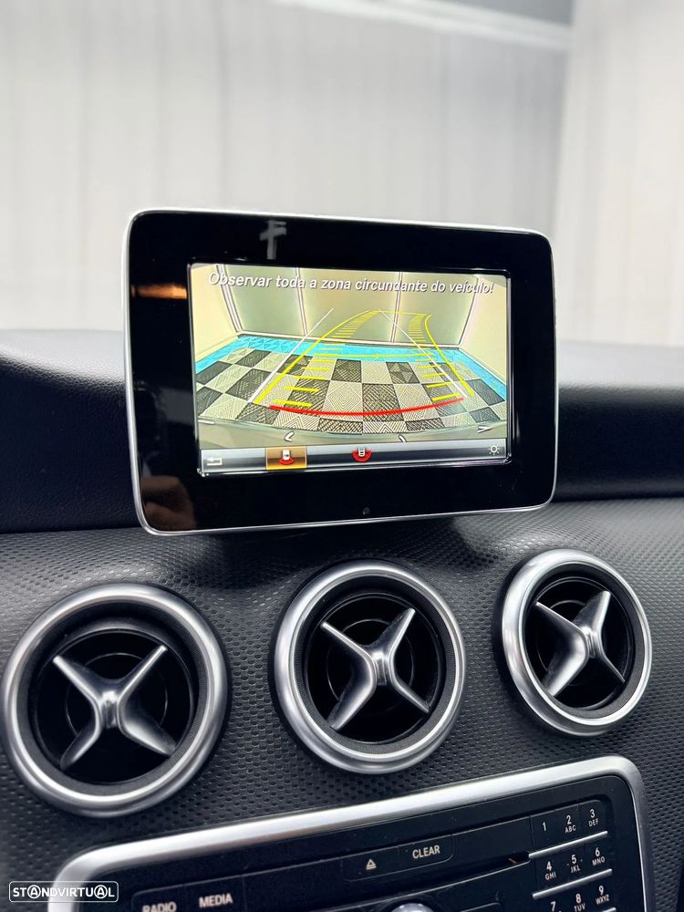 Mercedes-Benz A 180 d AMG Line - 23