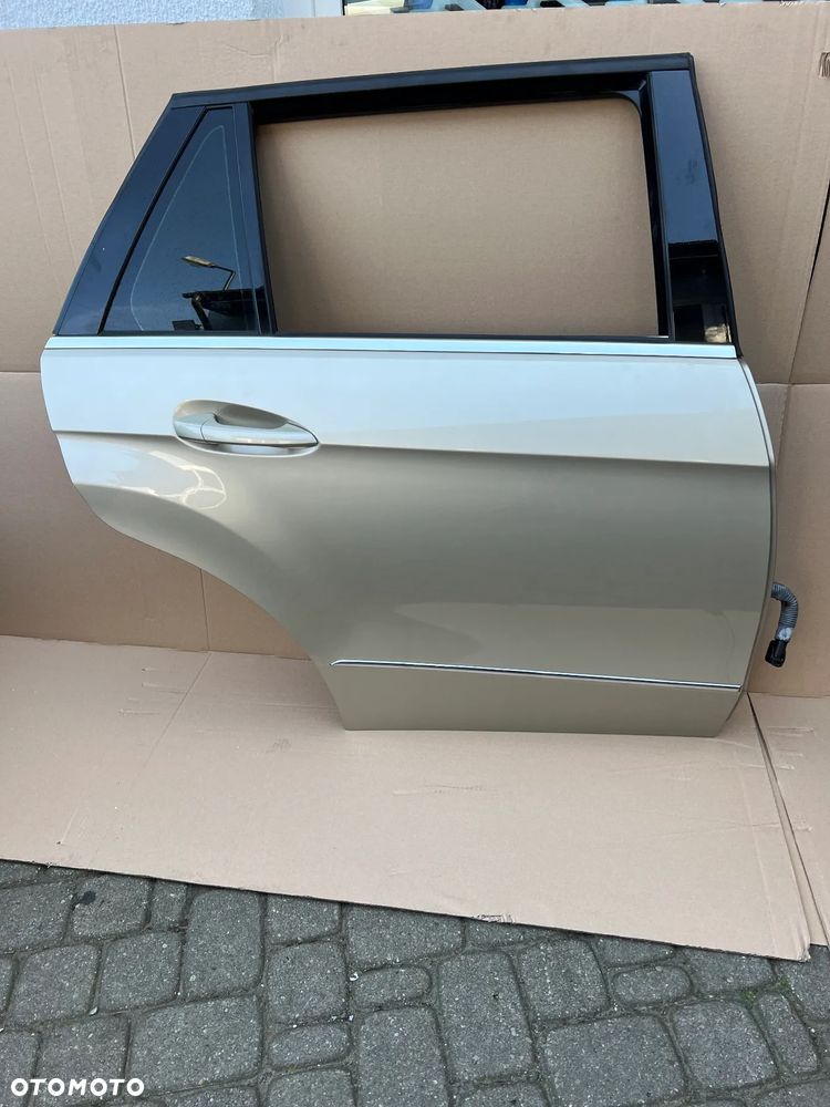MERCEDES W212 E212 TYLNE PRAWE DRZWI KOMPLETNE - 2