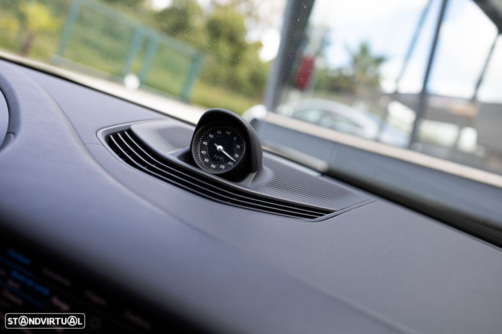 Porsche Taycan 4S Bateria Performance Plus - 42