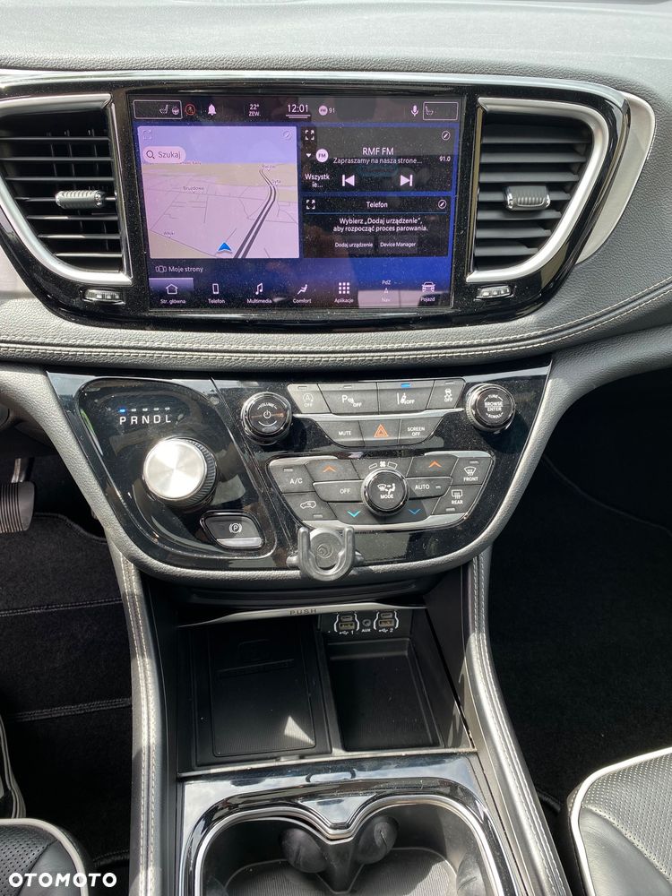 Chrysler Pacifica - 9