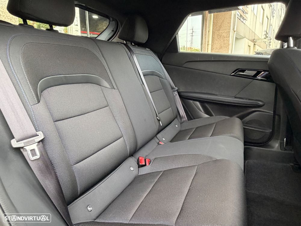 MG MG4 4 Standard - 12