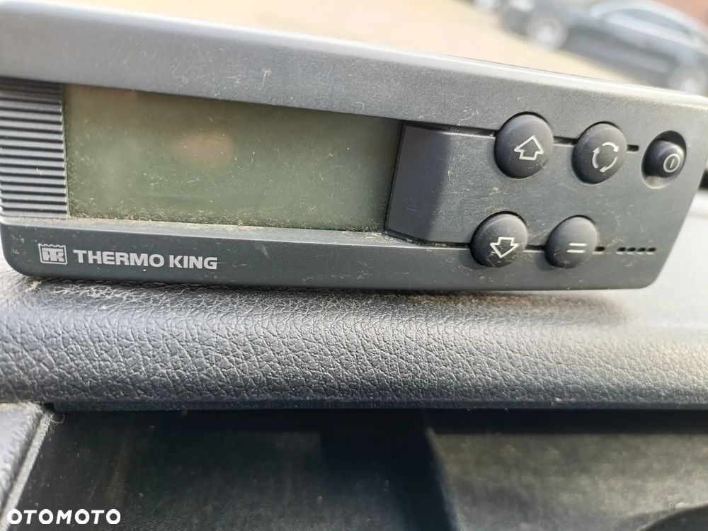 Mercedes-Benz Sprinter - 20