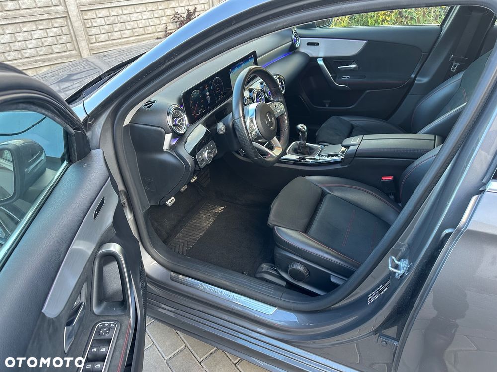 Mercedes-Benz Klasa A 200 AMG Line - 22