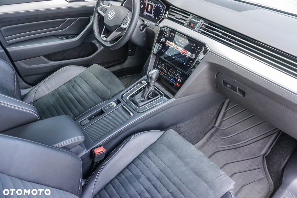 Volkswagen Passat ver-2-0-tdi-evo-elegance-dsg - 17