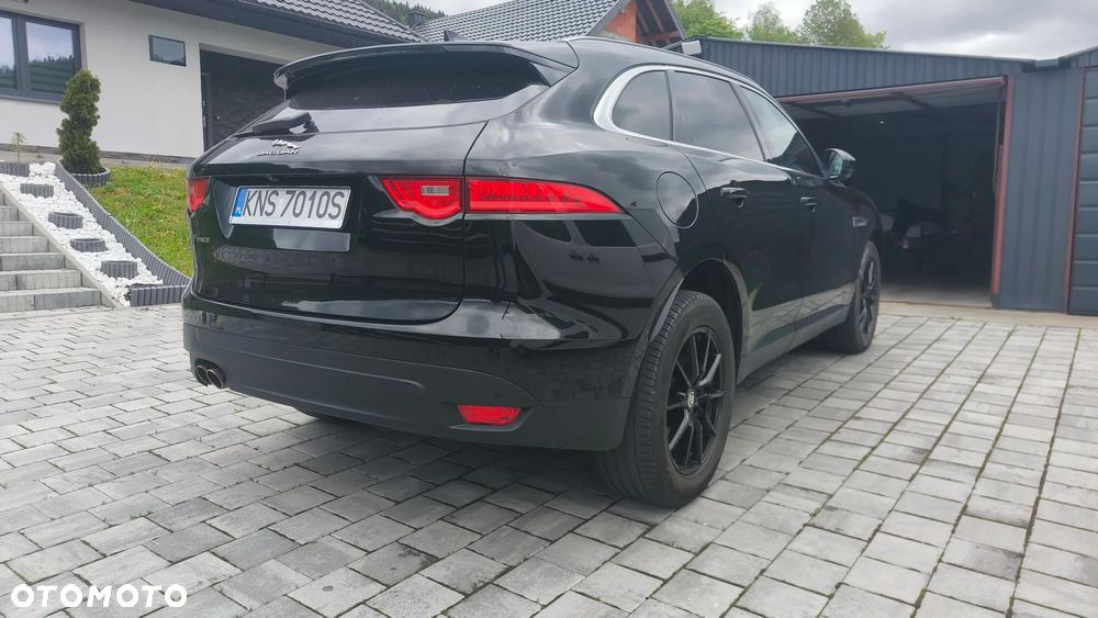 Jaguar F-Pace 2.0 i4D AWD R-Sport - 4