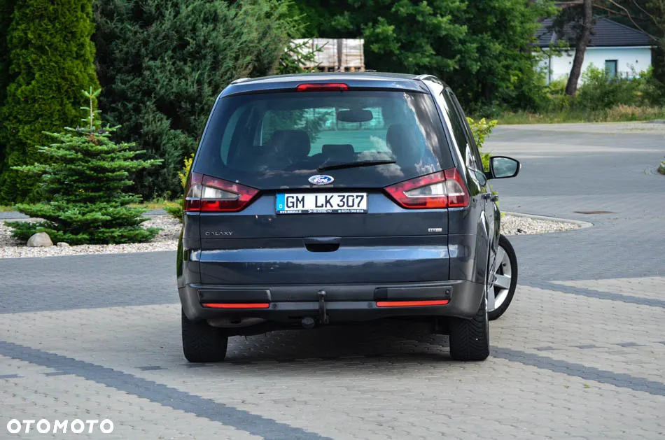 Ford Galaxy 2.0 TDCi Ghia - 18