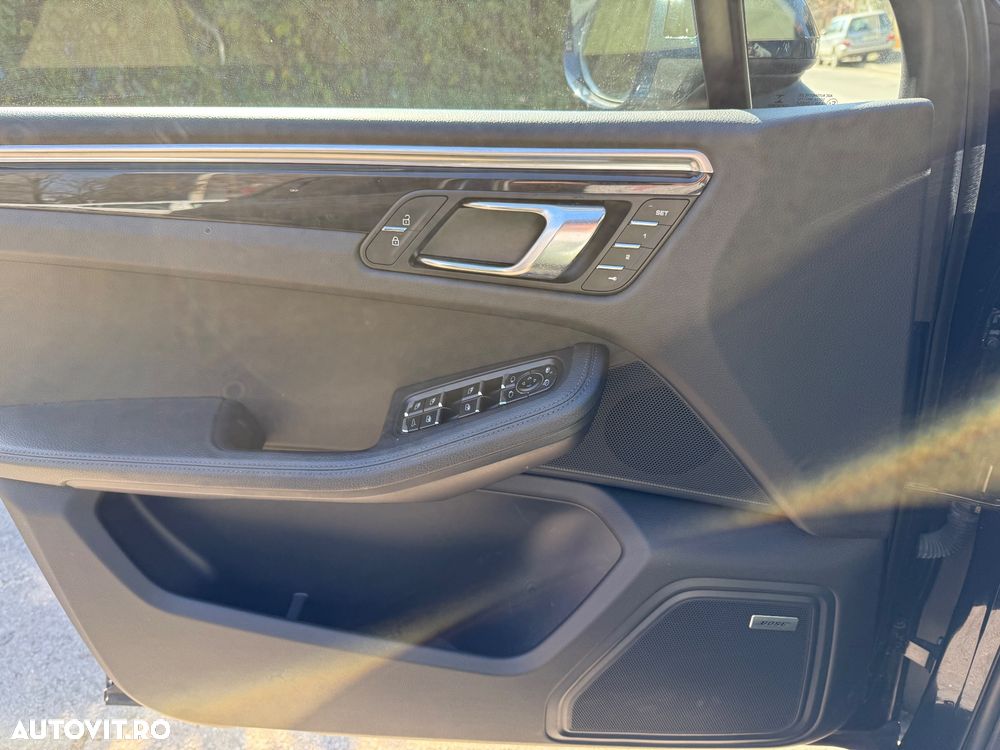 Porsche Macan T PDK - 13