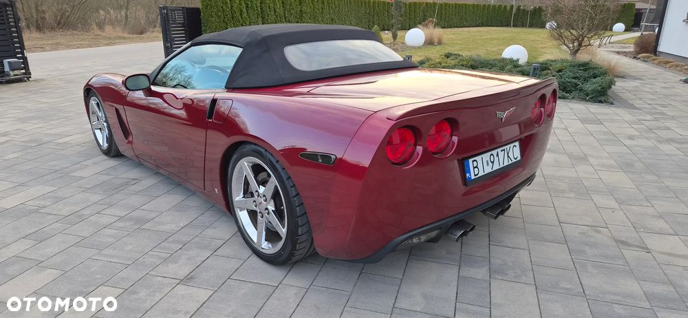 Chevrolet Corvette - 14