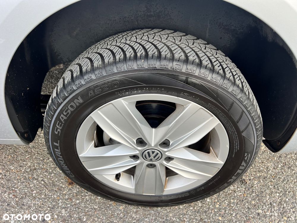 Volkswagen Caddy Maxi Highline DSG - 25