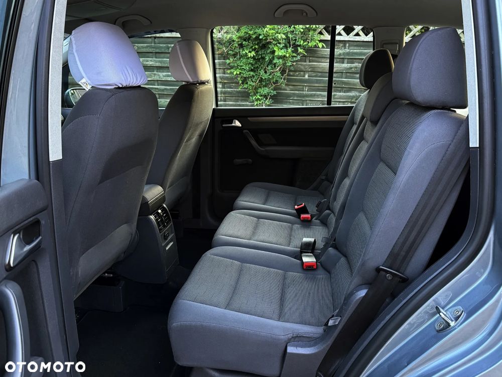 Volkswagen Touran 1.9 TDI Conceptline - 17