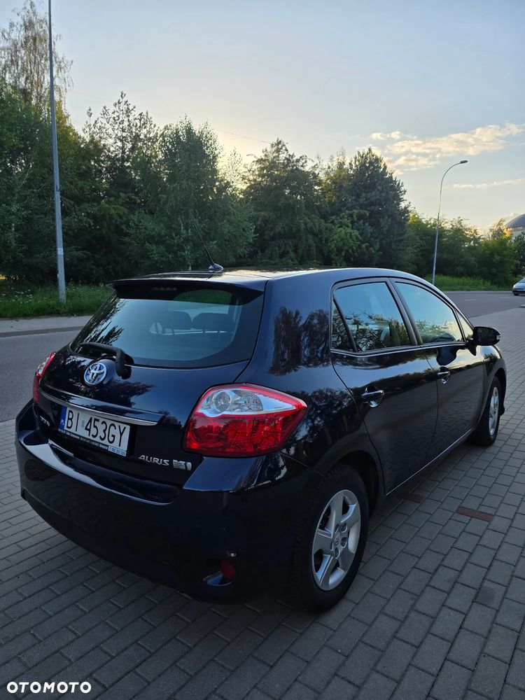 Toyota Auris 1.8 HSD Luna - 6