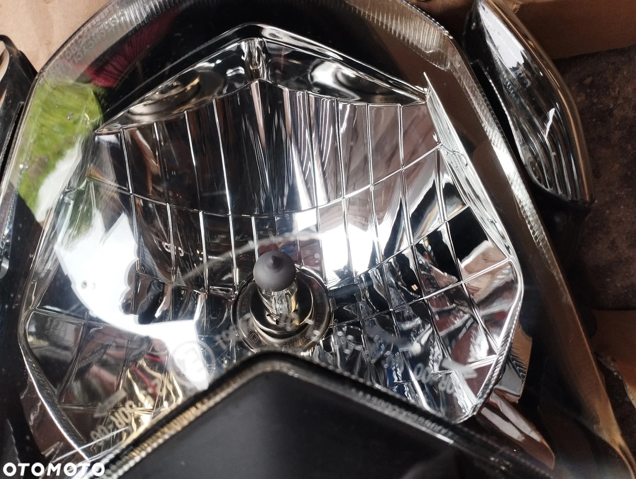 Suzuki GSX-S 750 (17-19) LAMPA REFLEKTOR - 10