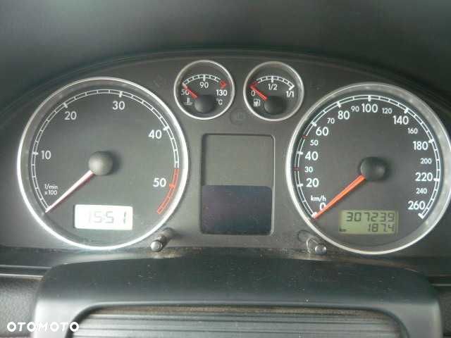 Volkswagen Passat - 7