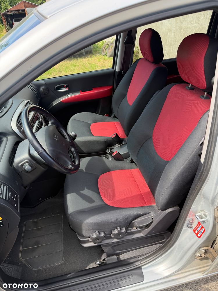 Hyundai Matrix 1.5 CRDi VGT GLS - 14