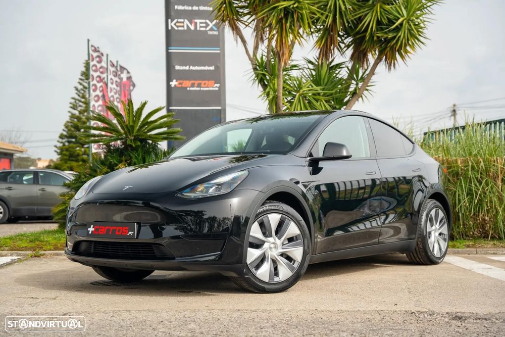 Tesla Model Y Long Range Dual Motor AWD - 3