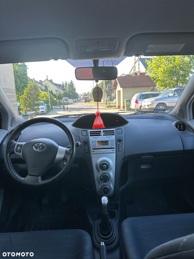 Toyota Yaris 1.4 D-4D Luna - 12