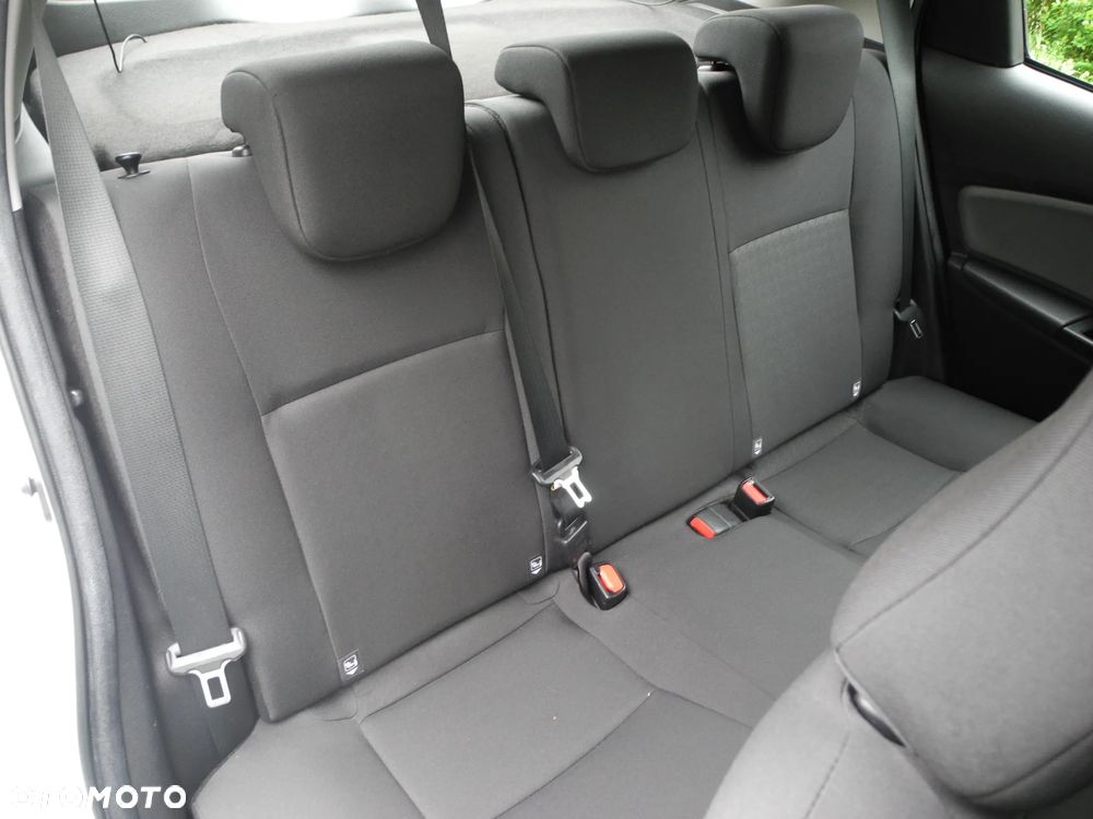 Toyota Yaris - 18