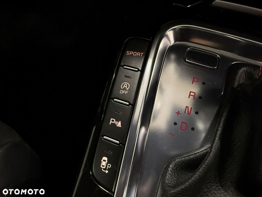 Kia ProCeed 1.6 T-GDI GT DCT - 37