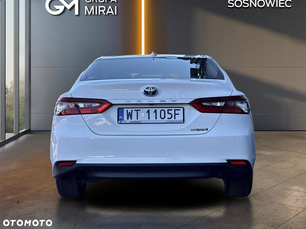 Toyota Camry 2.5 Hybrid Comfort CVT - 4