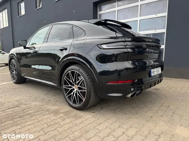 Porsche Cayenne Coupe S E-Hybrid PHEV - 2